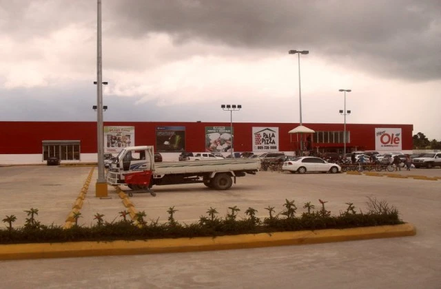 Super Mercado Ole AutoPista Las Americas La Caleta Boca Chica